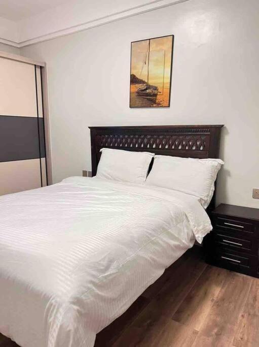 Lovely 3 Bedroom With A View Of The Park マチャコス エクステリア 写真